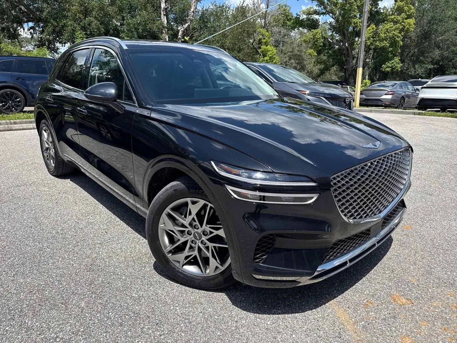 Used 2025 Genesis GV70 2.5T AWD/4WD image 5