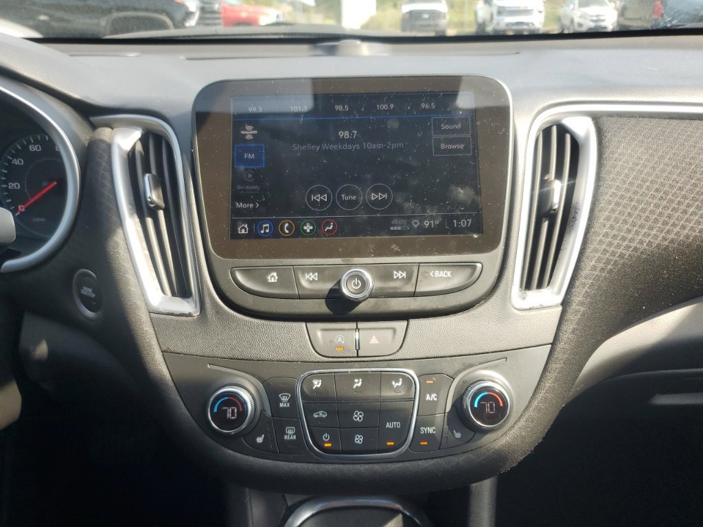 Used 2025 Chevrolet Malibu LT FWD image 20