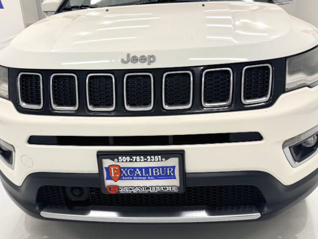Used 2018 Jeep Compass Limited w/ Navigation Group AWD/4WD image 14