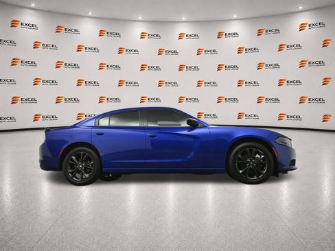 Used 2022 Dodge Charger SXT w/ Blacktop Package AWD/4WD image 40