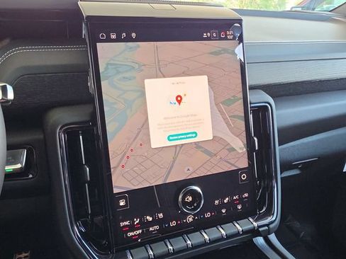 New 2026 GMC Yukon XL AT4 Ultimate AWD/4WD image 13