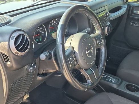 Used 2017 Jeep Wrangler Unlimited Sport w/ Quick Order Package 24S AWD/4WD image 10