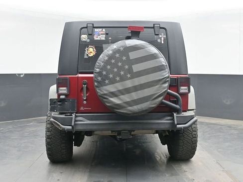 Used 2012 Jeep Wrangler Unlimited Sport w/ Max Tow Pkg AWD/4WD image 9