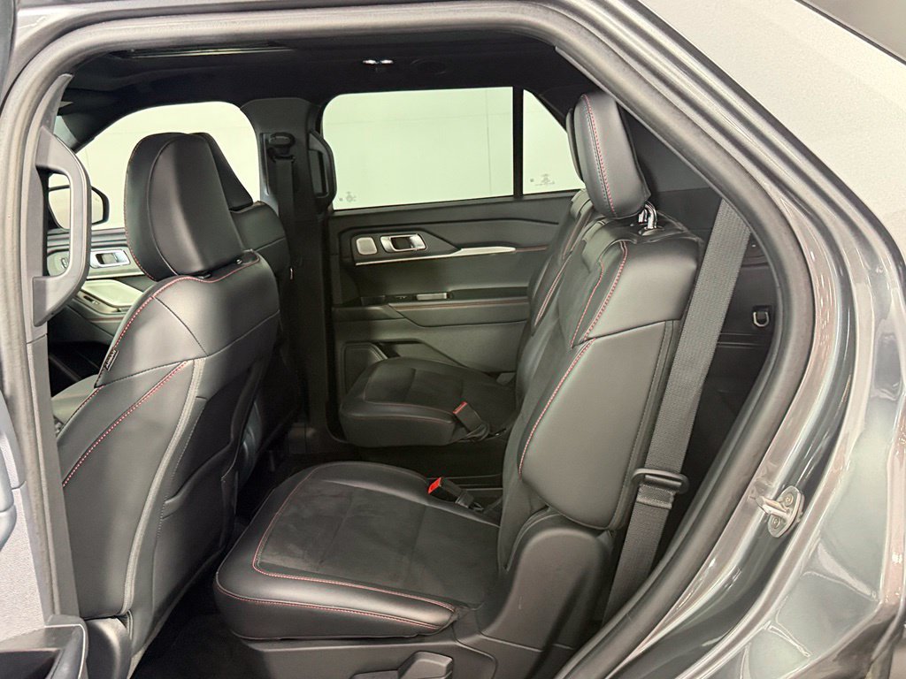 Used 2025 Ford Explorer ST w/ Sun And Sound Package AWD/4WD image 21