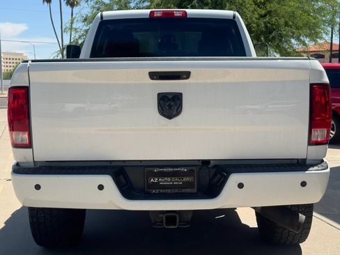 Used 2017 RAM 3500 Tradesman w/ Chrome Appearance Group AWD/4WD image 7