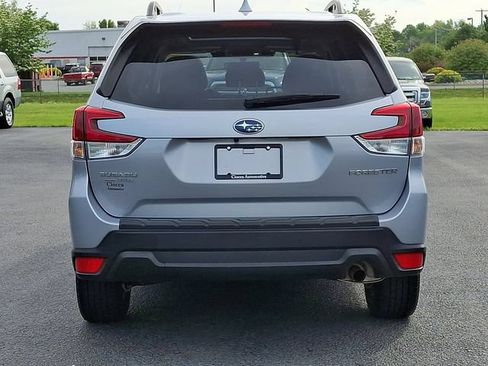 Used 2023 Subaru Forester Premium AWD/4WD image 8