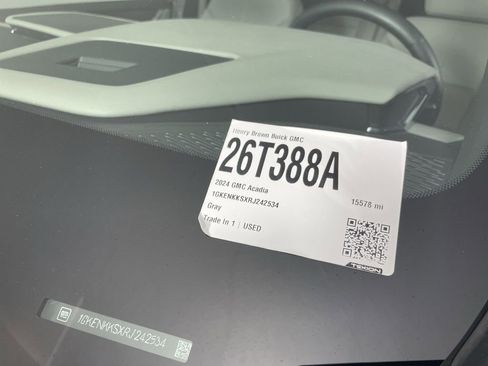 Used 2024 GMC Acadia Elevation image 33