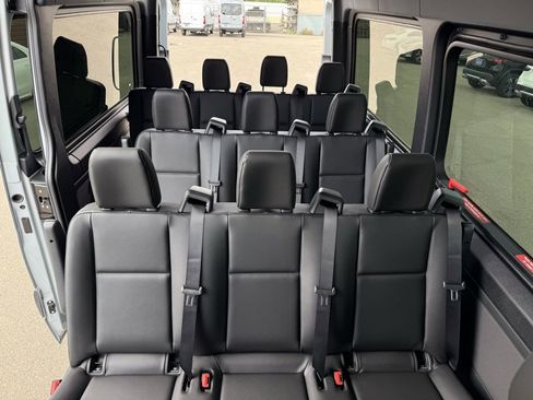 New 2025 Mercedes-Benz Sprinter 2500 image 24