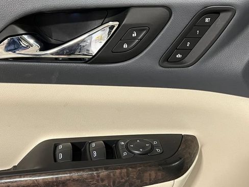 Used 2023 GMC Acadia Denali AWD/4WD image 19