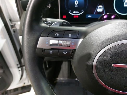 Certified 2025 Hyundai Santa Cruz Limited image 18