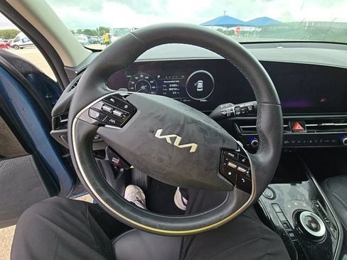 Used 2023 Kia Niro Wind FWD image 7