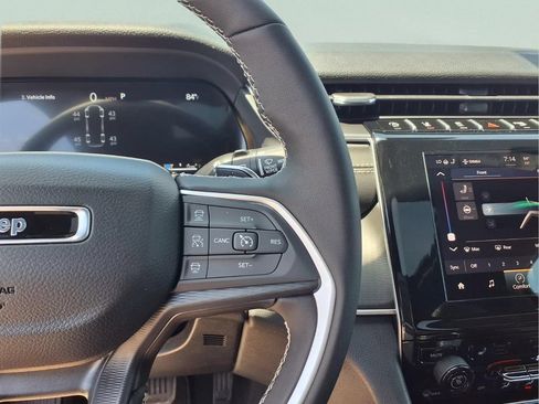 New 2026 Jeep Grand Cherokee L 4WD image 24