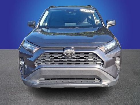 Used 2021 Toyota RAV4 LE FWD image 2