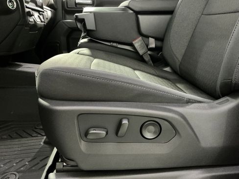 New 2026 Chevrolet Silverado 1500 Custom Trail Boss AWD/4WD image 15