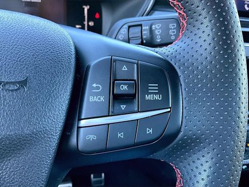 Used 2023 Ford Escape ST-Line image 17