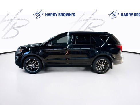Used 2017 Ford Explorer Sport w/ Equipment Group 401A AWD/4WD image 8