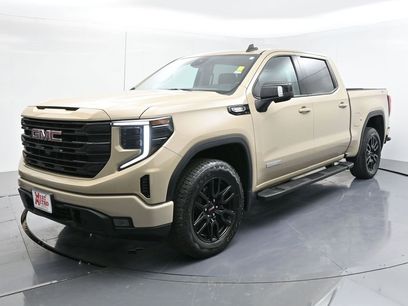 Used 2022 GMC Sierra 1500 Elevation w/ Elevation Premium Package