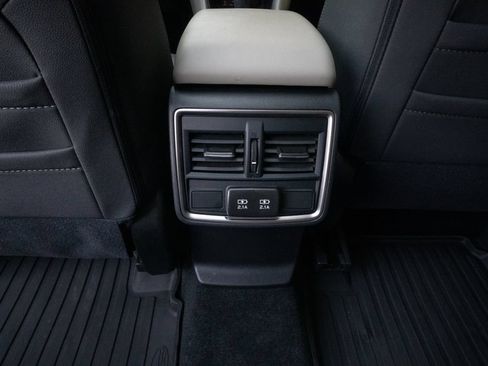 Certified 2024 Subaru Forester Premium AWD/4WD image 18