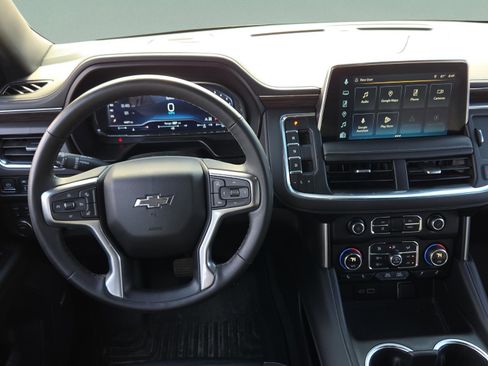 Used 2024 Chevrolet Tahoe Z71 w/ Luxury Package image 13