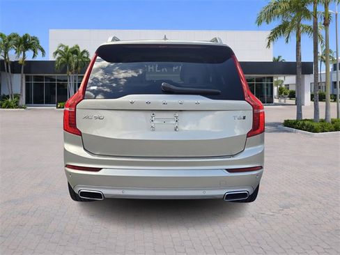 Used 2018 Volvo XC90 T6 Momentum w/ Convenience Package image 6