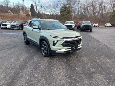 Used 2025 Chevrolet TrailBlazer LT image 6
