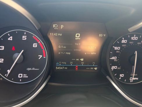 Used 2020 Alfa Romeo Stelvio Sport w/ Quick Order Package 22J Sport image 12