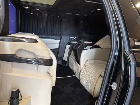 New 2025 Cadillac Escalade ESV Sport Platinum image 20