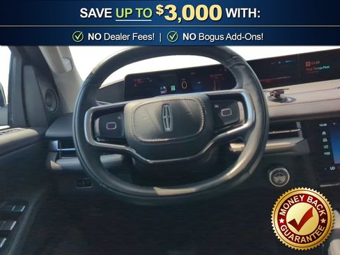 Certified 2025 Lincoln Navigator Reserve AWD/4WD image 18