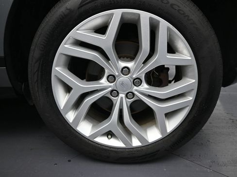 Used 2020 Land Rover Range Rover Evoque R-Dynamic SE AWD/4WD image 9