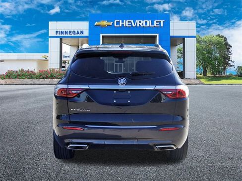 Used 2022 Buick Enclave Premium image 6