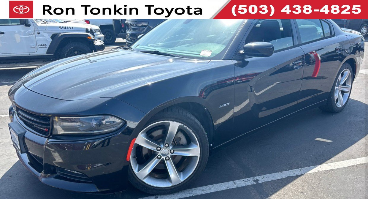 Used 2016 Dodge Charger R/T RWD image 1