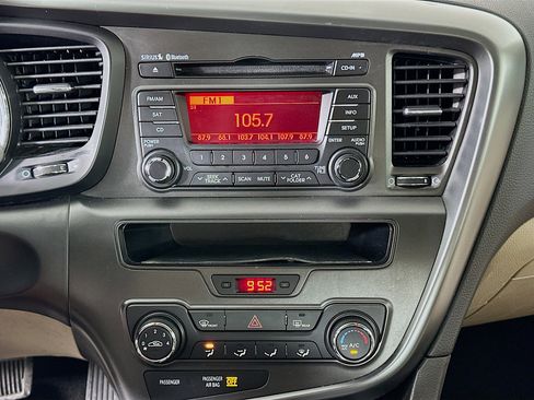 Used 2013 Kia Optima LX w/ Convenience Pkg image 21