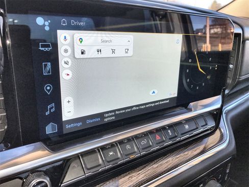 Used 2024 Chevrolet Silverado 1500 LT image 18