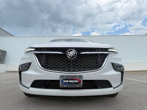 Used 2023 Buick Enclave Avenir w/ Avenir Technology Package AWD/4WD image 35