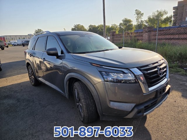 Used 2023 Nissan Pathfinder SL w/ SL Premium Package AWD/4WD image 3