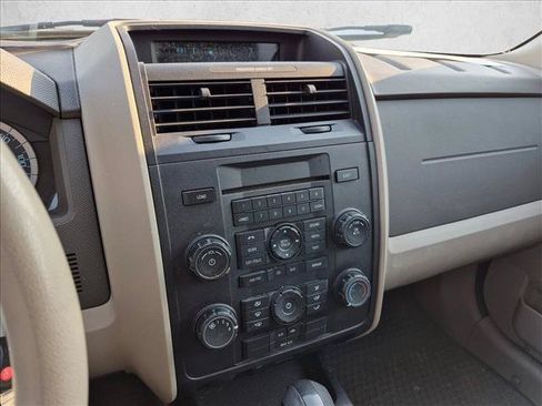 Used 2012 Ford Escape XLS AWD/4WD image 11