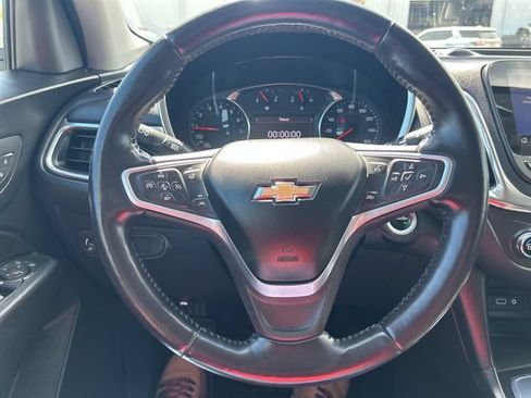 Used 2022 Chevrolet Equinox LT FWD image 18