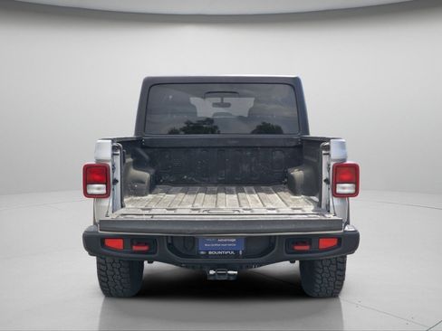 Used 2022 Jeep Gladiator Rubicon w/ Trailer Tow Package AWD/4WD image 18
