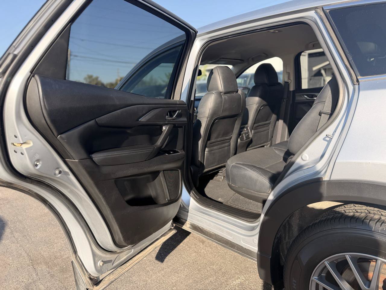 Used 2016 MAZDA CX-9 Touring FWD image 30