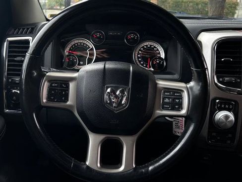 Used 2017 RAM 1500 Laramie image 10