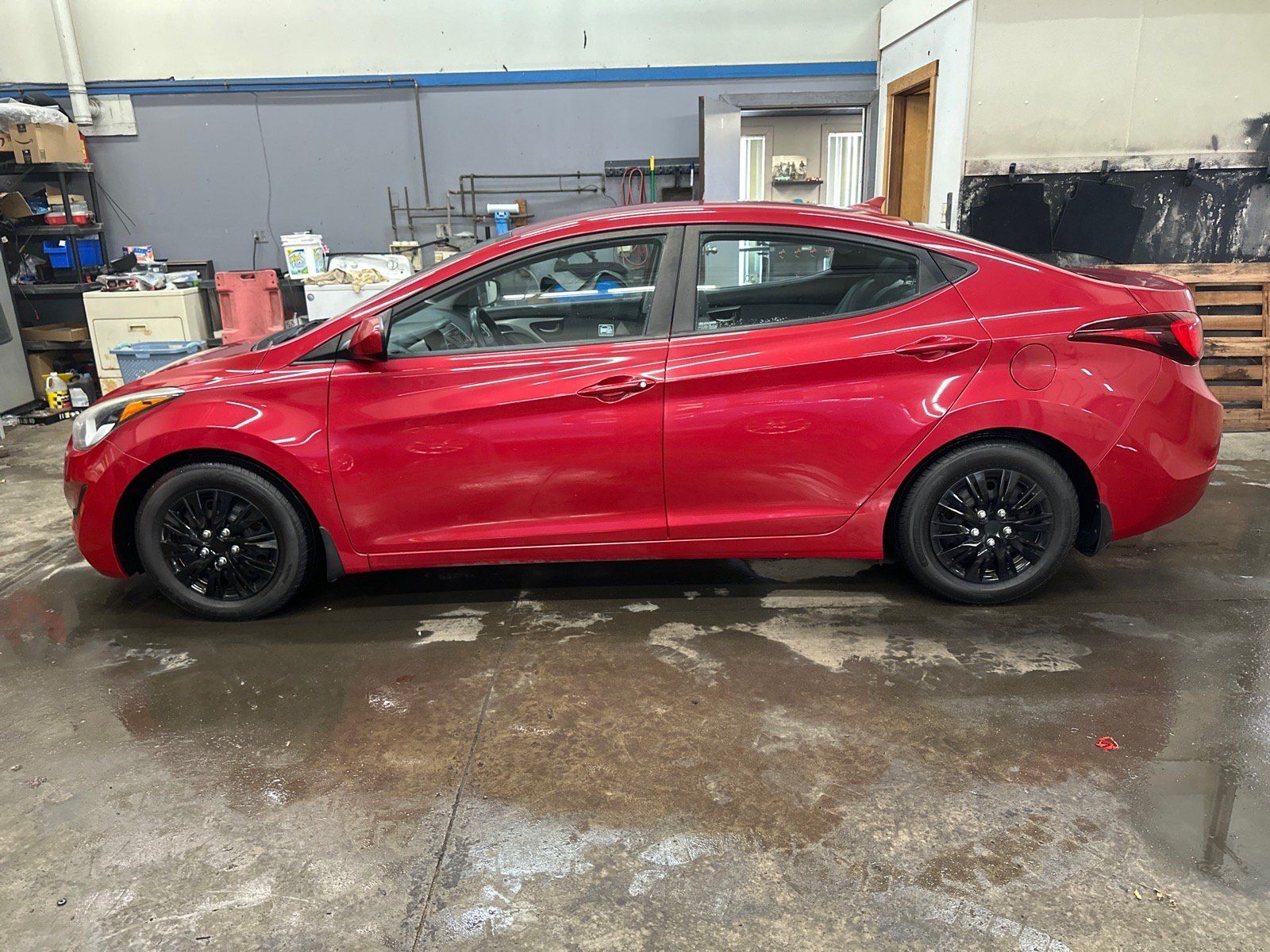 Used 2016 Hyundai Elantra SE FWD image 2