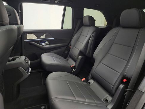 New 2026 Mercedes-Benz GLS 450 4MATIC image 11