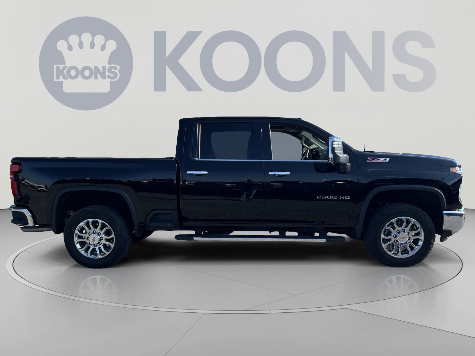 Used 2025 Chevrolet Silverado 2500 LTZ w/ LTZ Premium Package AWD/4WD image 8