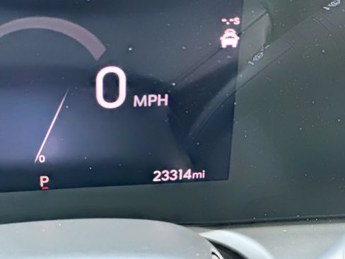 Used 2024 Buick Encore GX Sport Touring AWD/4WD image 15