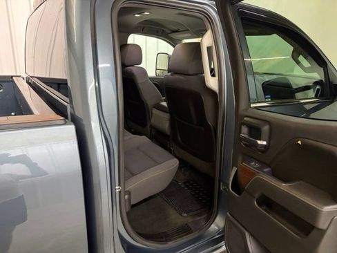 Used 2015 GMC Sierra 2500 SLE w/ SLE Preferred Package AWD/4WD image 15