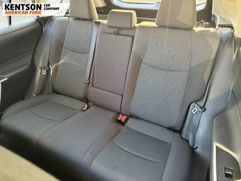 Used 2025 Toyota RAV4 XLE image 32