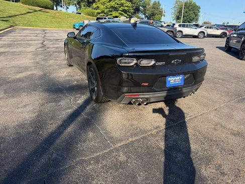 Used 2021 Chevrolet Camaro LT w/ RS Package RWD image 5