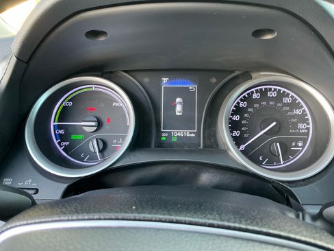 Used 2023 Toyota Camry LE image 10