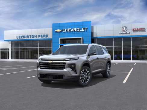 New 2026 Chevrolet Traverse LT w/ Sun and Wheel Package image 8