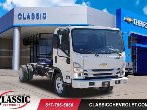 New 2025 Chevrolet Low Cab Forward 5500XG RWD image 1